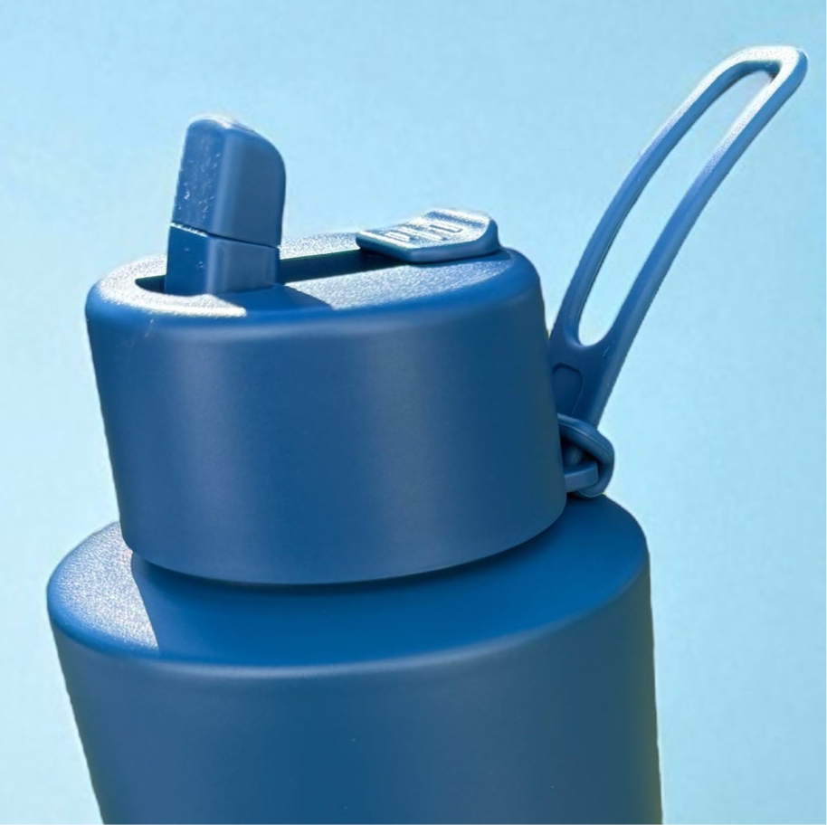 Blueberry straw lid